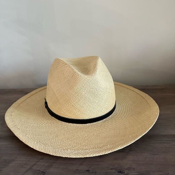 Hat Attack Accessories - Hatattack- Panamá with Black leather band - new with tag